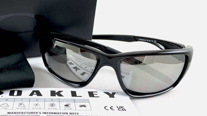 Oakley Mens Canteen Polished Sunglasses 2 1