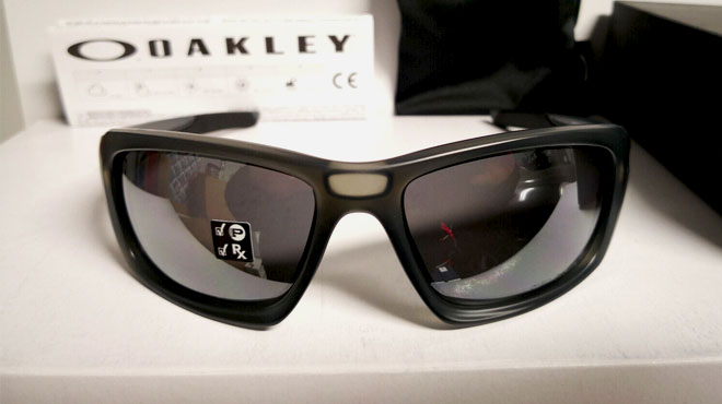 Oakley Mens Valve Polarized Sunglasses 2