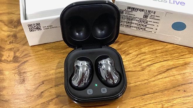Samsung Galaxy Buds Live True Wireless Earbuds Black 1