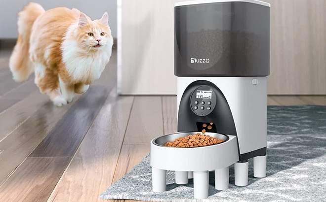 White Color Automatic Feeder