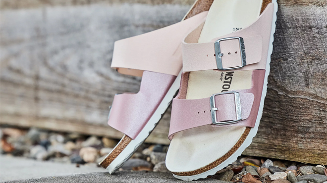 Birkenstock Womens Arizona Split Sandals in Pink Birkenstock Womens Arizona Split Sandals in Pink