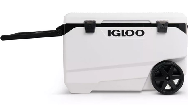 Igloo Flip and Tow Cooler