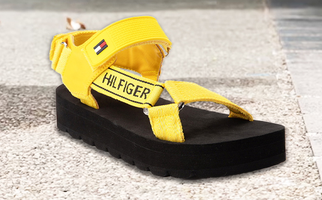 Tommy Hilfiger Womens Nanoi Platform Sandal in Yellow Color