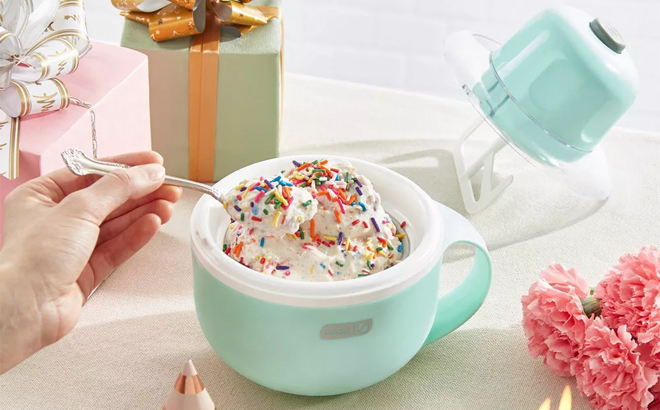 Dash My Mug Ice Cream Maker 1 Dash My Mug Ice Cream Maker 1