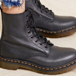 Dr Martens Womens 1460 Pascal 8 Eye Boots in Black Virginia