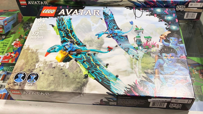 LEGO Avatar Jake and Neytiri First Banshee Flight
