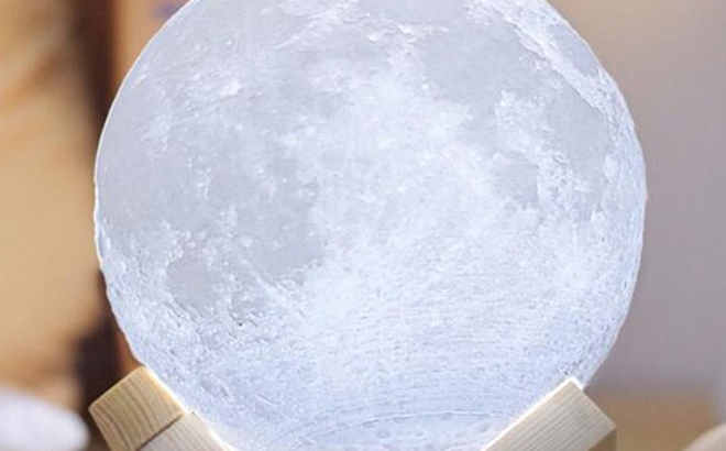3 D Color Changing Moon Lamp
