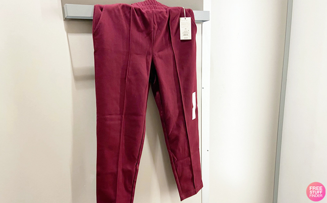 A New Day Womens High Rise Ankle Knit Pants Burgundy Color