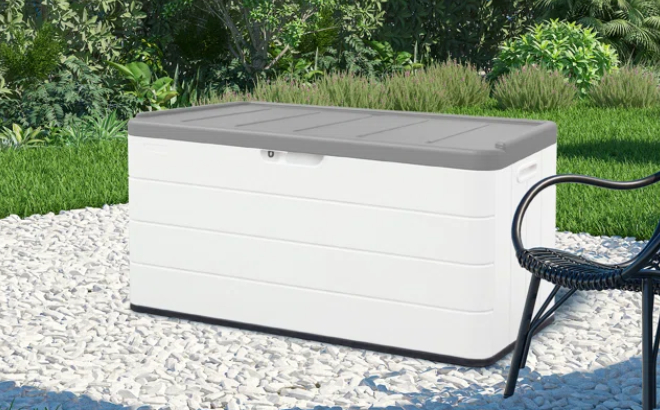 Clihome 110 Gallon Water Resistant Lockable Deck Box