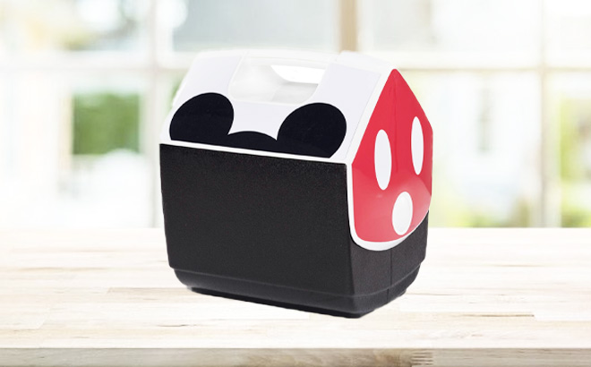 Igloo Limited Edition 7 Quart Disney Lunch Box