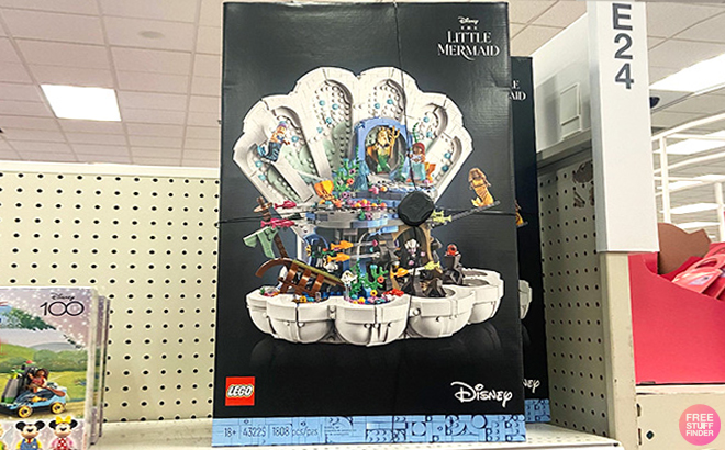 LEGO Collectibles The Little Mermaid Royal Clamshell