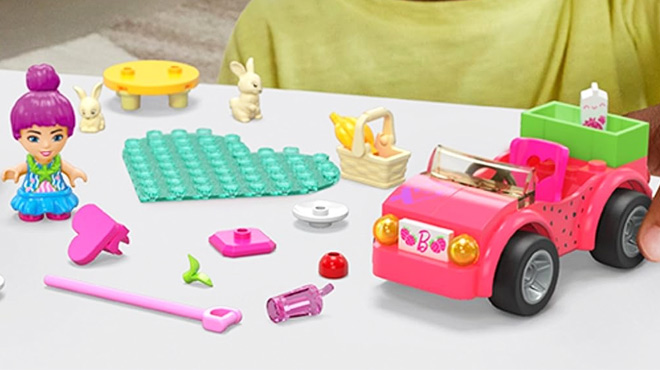 Barbie Color Reveal Building Toy Car Playset
