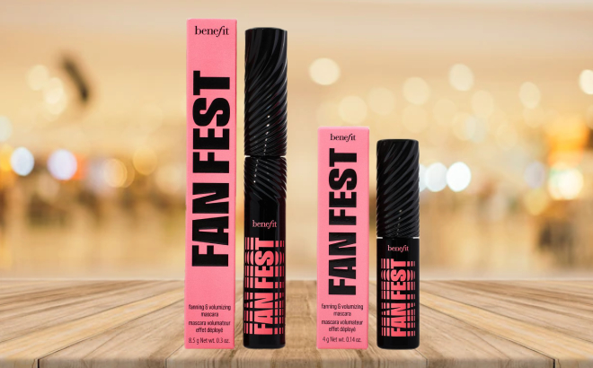 Benefit Fan Fest Fanning and Volumizing Mascara 2 Piece Set Benefit Fan Fest Fanning and Volumizing Mascara 2 Piece Set