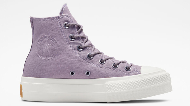 Converse Chuck Taylor All Star Lift Platform Canvas in Lucid Lilac