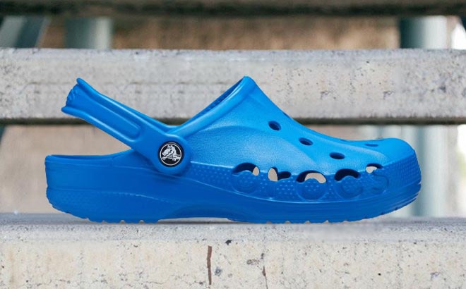 Crocs Baya Clogs in Bright Cobalt