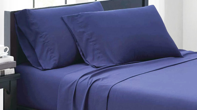 Everyday Sheet Set in Navy Color