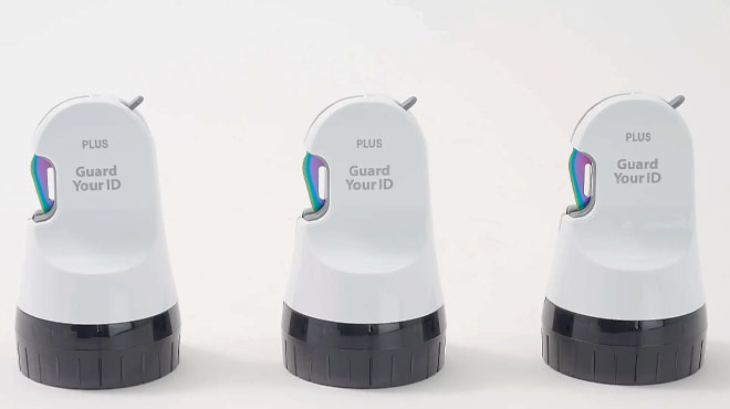 Guard your ID Rollers Set with Rainbow Titanium Blade Guard your ID Rollers Set with Rainbow Titanium Blade