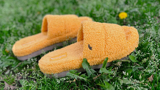 Koolaburra by UGG Amber Yellow Peachee Slides on Grass