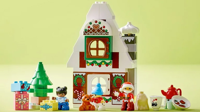 LEGO Duplo Santas Gingerbread House