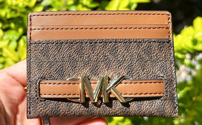 Michael Kors Reed Large Logo Card Case