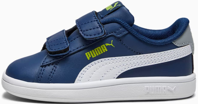 PUMA Smash 3 0 Leather V Toddlers Sneakers on a Gray Background