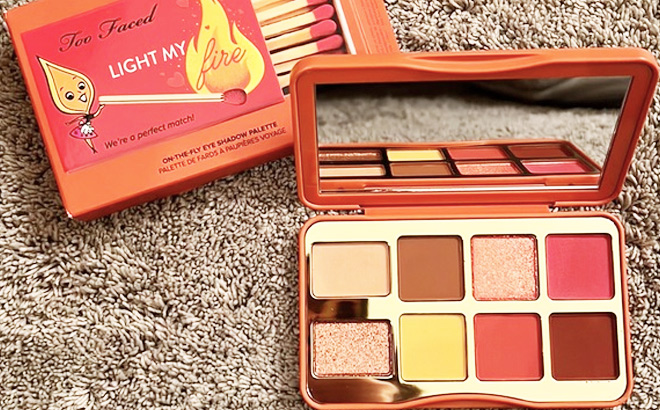 Too Faced Light My Fire Mini Eyeshadow Palette 1