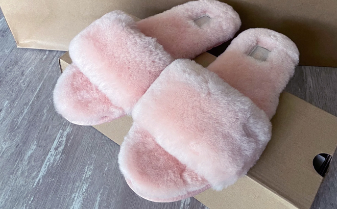 UGG Fluff Slide II in Pink on a Shoe Box