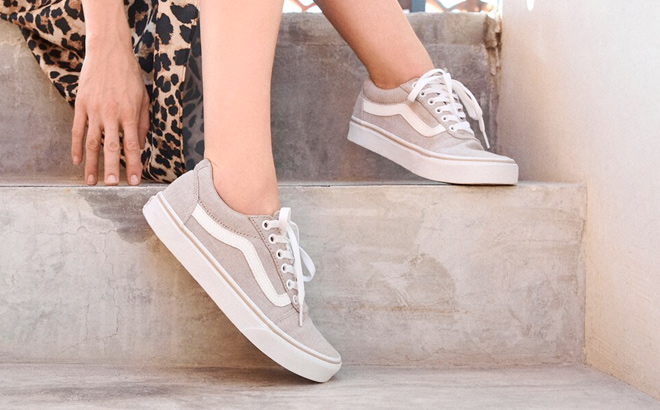 Vans Ward Lo Sneaker Womens