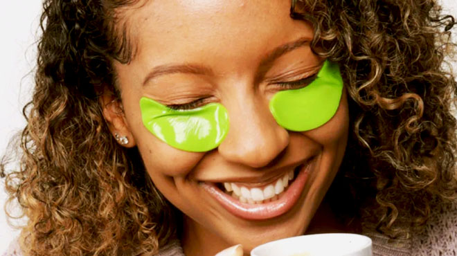 100 Pure Single Bright Eyes Masks on a Model 100 Pure Single Bright Eyes Masks on a Model