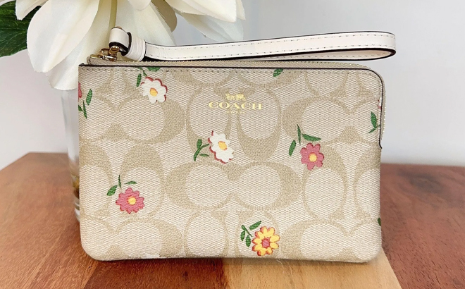 Coach Outlet Corner Zip Wristlet In Signature Canvas With Nostalgic Ditsy Print