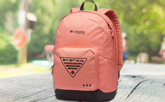 Columbia PFG Zigzag 22L Backpack in Tiki Pink Color