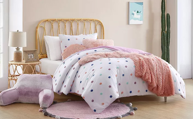 Koolaburra by UGG Kids Hannah Comforter Set with Shams on Bed