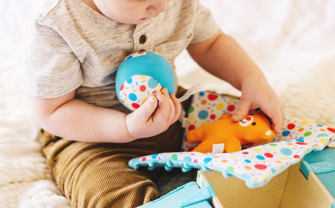 Melissa & Doug Wooden Surprise 5-Piece Gift Box