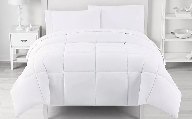 The Big One Plush Down Alternative Reversible Comforter White Color