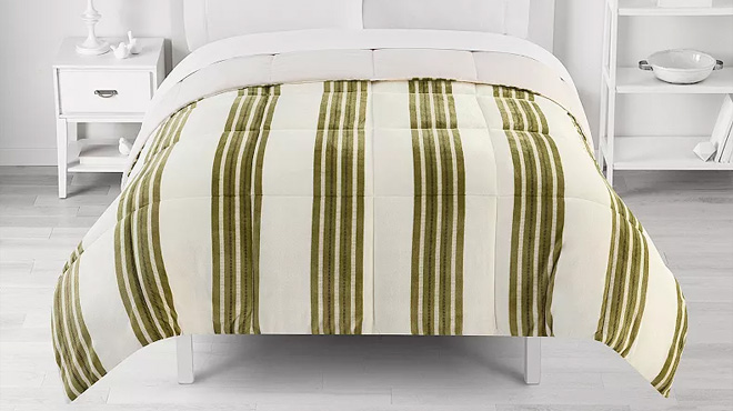 The Big One Plush Down Alternative Reversible Comforter in Green Stripe The Big One Plush Down Alternative Reversible Comforter in Green Stripe