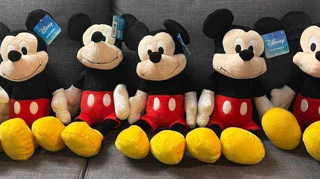 Disney Mickey Mouse 19 Inch Plush Toys on the Sofa Disney Mickey Mouse 19 Inch Plush Toys on the Sofa