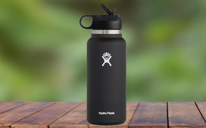 Hydro Flask Wide Mouth Straw Lid 32 oz on a Table