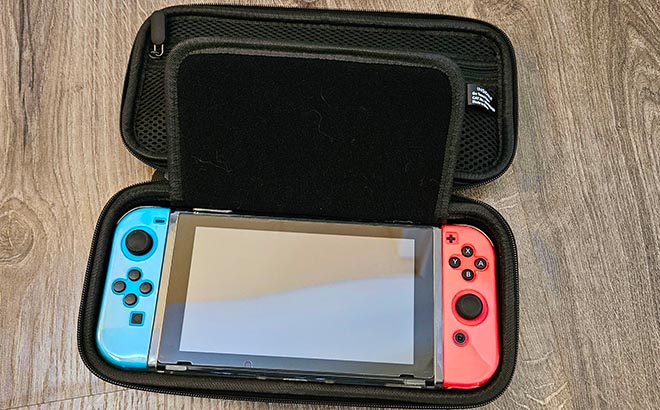 Insignia Universal Go Case plus for Switch and Switch OLED