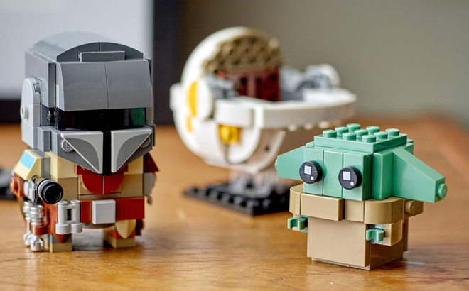 LEGO BrickHeadz Star Wars The Mandalorian Baby Yoda Building Set