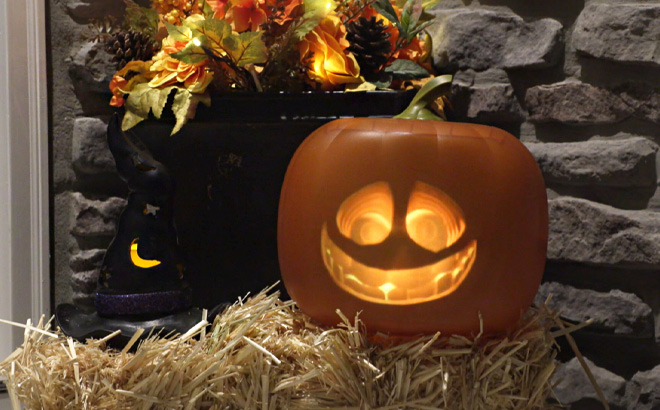 Mindscope Talking Animated Pumpkin