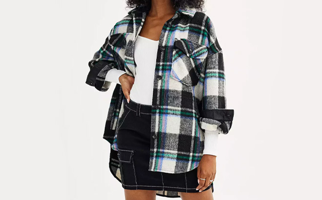 Person Wearing a Juniors Oversized Plaid Shacket