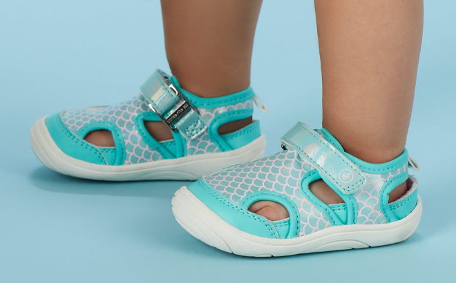Stride Rite Girls Wave Water Shoes