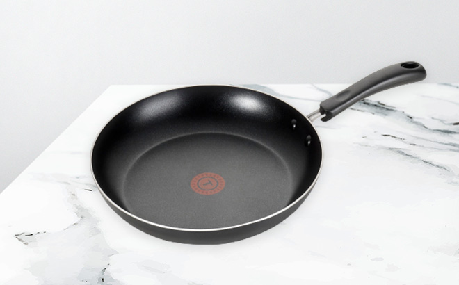 T Fal Essentials Frypan in Black Color T Fal Essentials Frypan in Black Color