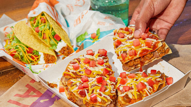 Taco Bell Cheesy Jalapenos Mexican Pizza