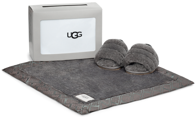 UGG Fluff Yeah Baby Shearling Slippers Blanket Set
