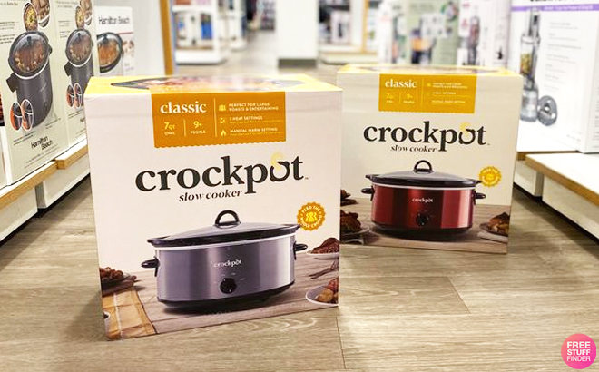 Crockpot 7 Quart Slow Cooker Boxes on the Floor
