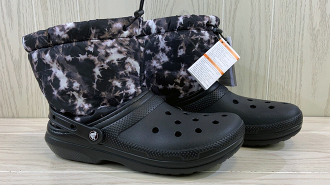 Crocs Classic Lined Neo Puff Boots Black with Tie Dye
