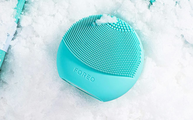 Foreo Luna Facial Cleansing Tool