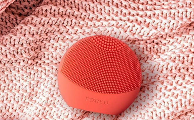 Foreo Luna Play Plus 2 Facial Cleansing Tool