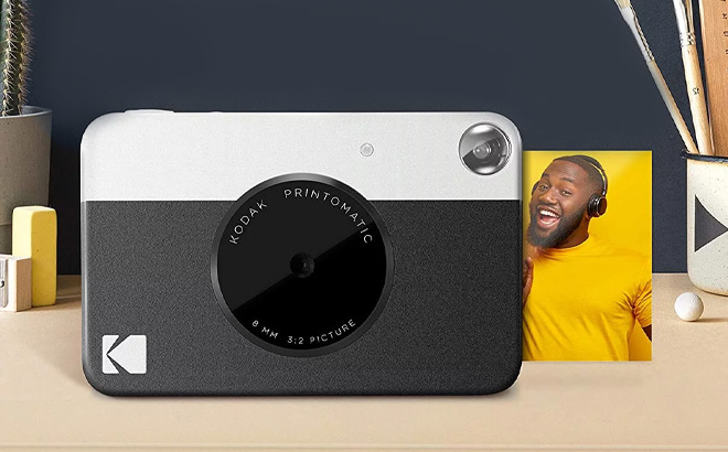 Kodak Printomatic Instant Camera Bundle